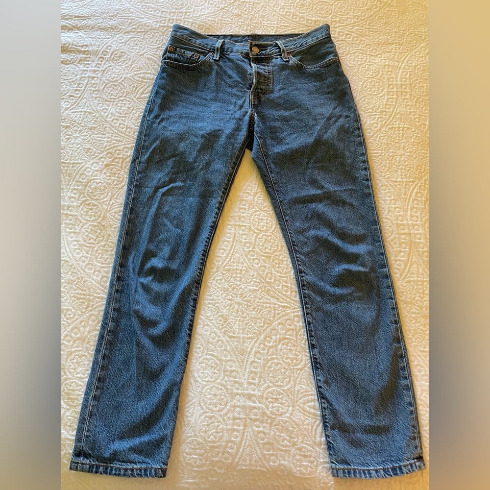 Levi’s women’s 501 jeans - size 24, 27” inseam, tapered leg, medium wash